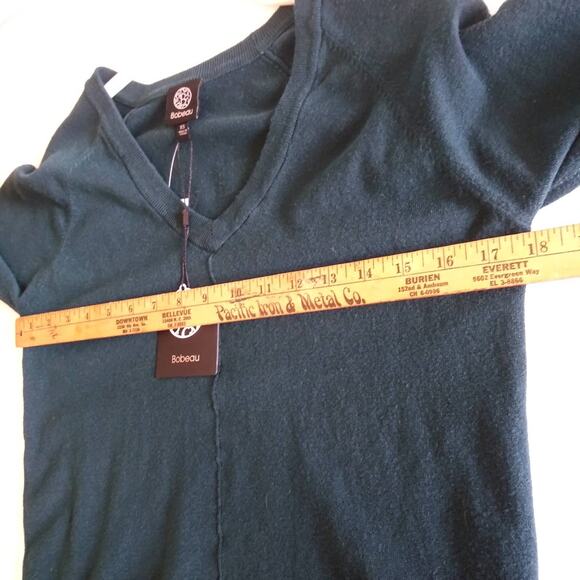New Bobeau Womens XS V-Neck Sweater Long Sleeve Blue Green Preppy Classic Soft - Picture 11 of 12